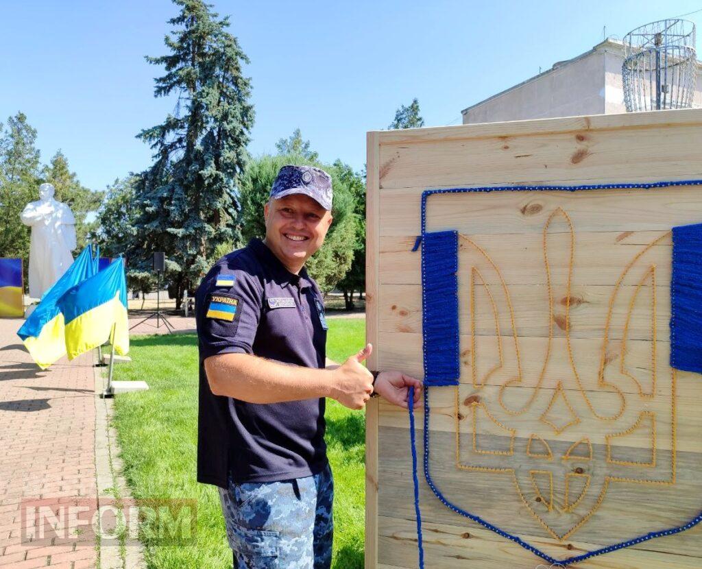Квіти вдячності, нитки єдності, голос вільного народу: у Білгороді-Дністровському відзначили День Конституції України