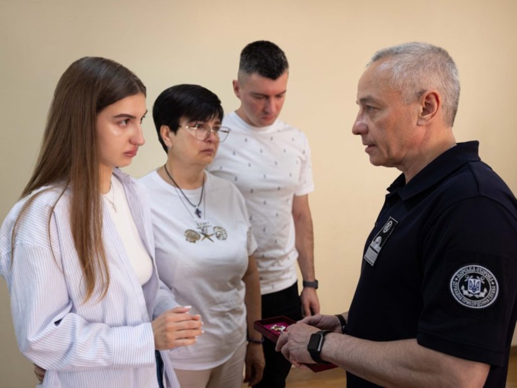 Рідним загиблого командира корабля Морохорони з Одещини передали його посмертну нагороду
