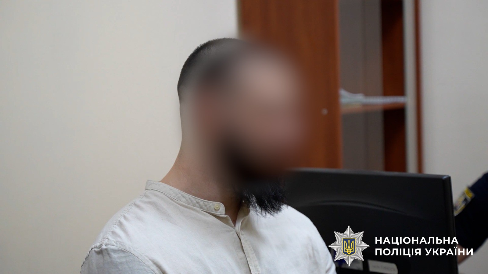 Поліцейські екстрадували організатора злочинної групи паліїв через пункт пропуску «Орлівка»