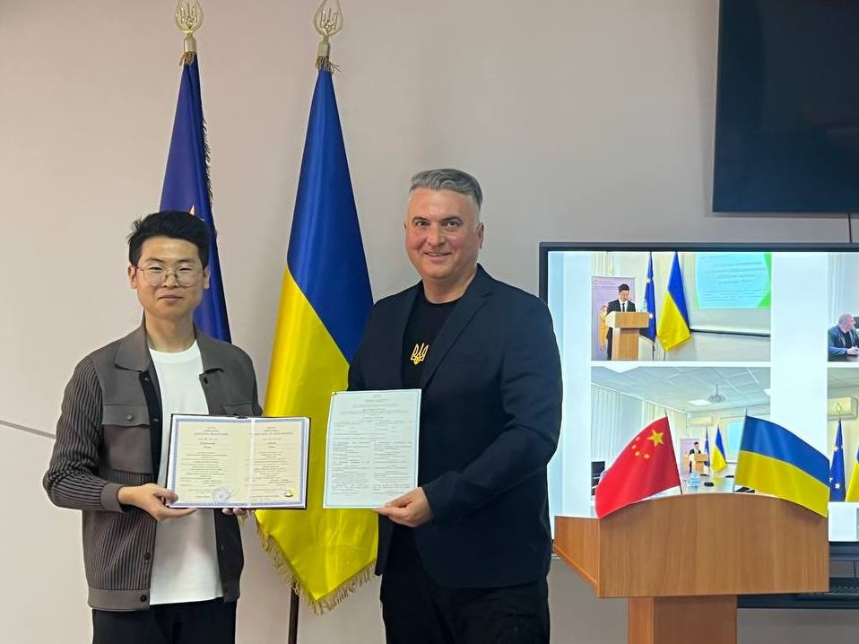 На Ізмаїльщині вперше доктором філософії став громадянин Китаю