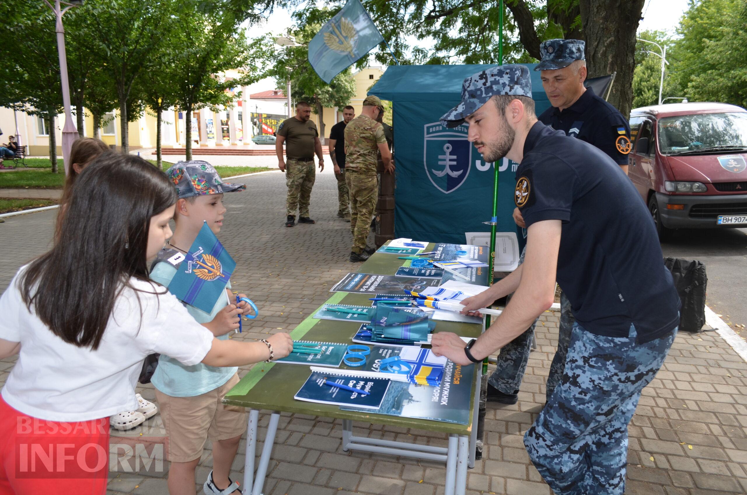 Незвичні підхід до мобілізації і вибір міста: третій центр рекрутингу ВМС України відкрився в Ізмаїлі