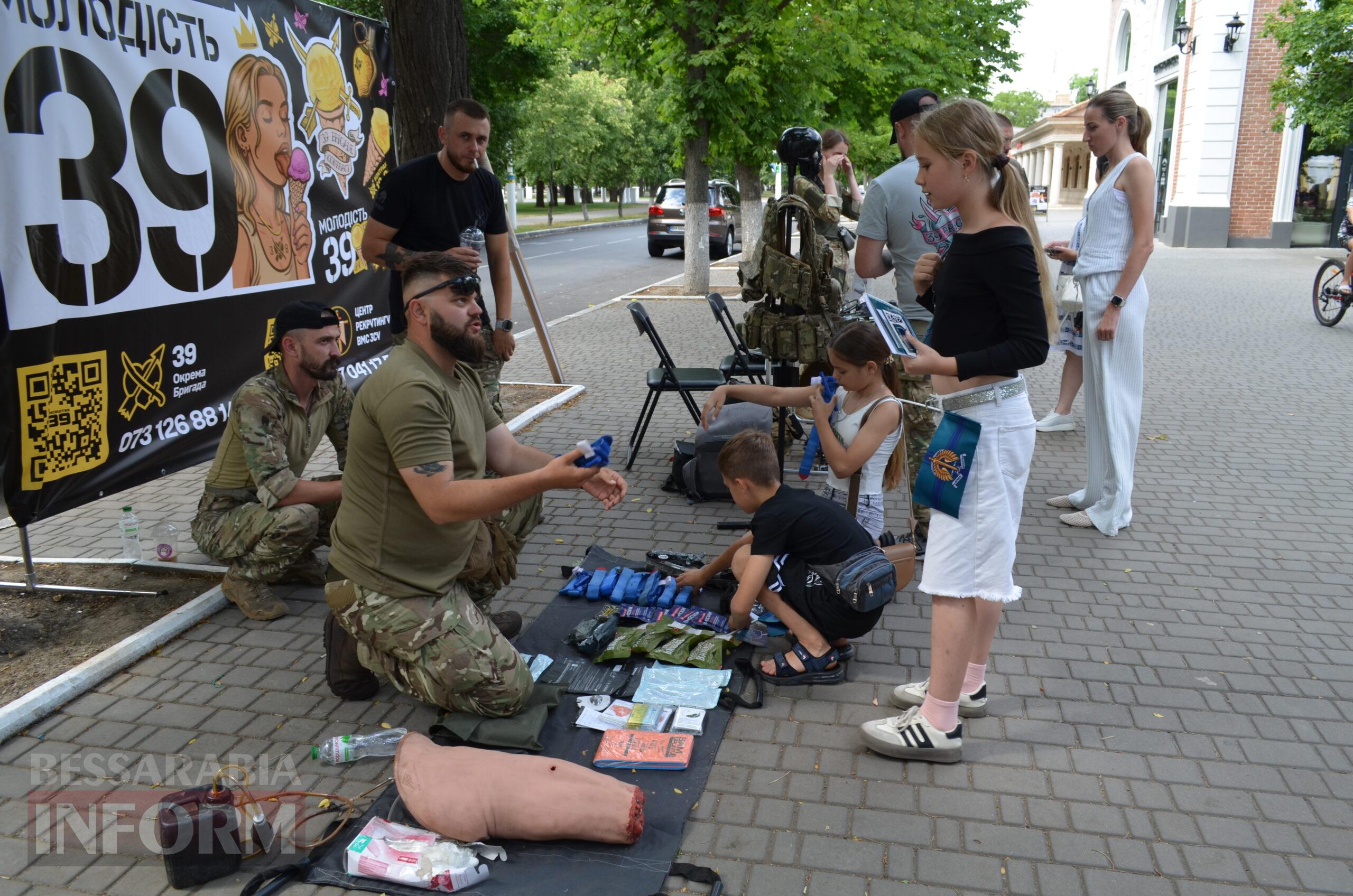 Незвичні підхід до мобілізації і вибір міста: третій центр рекрутингу ВМС України відкрився в Ізмаїлі