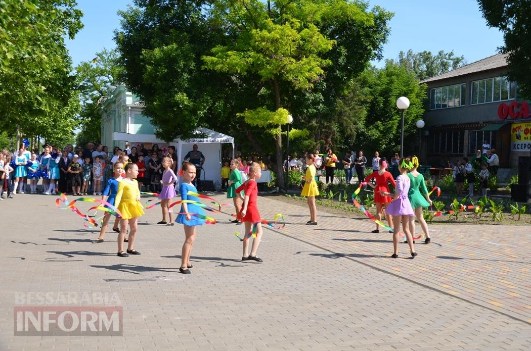 Літо у Кілії розпочалося з яскравого фестивалю талантів та подарунків від "Фонда Добра та Любові"