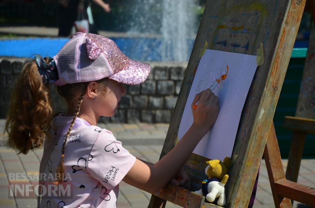 Літо у Кілії розпочалося з яскравого фестивалю талантів та подарунків від "Фонда Добра та Любові"