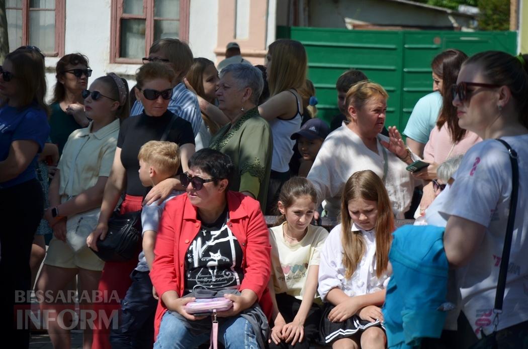 Літо у Кілії розпочалося з яскравого фестивалю талантів та подарунків від "Фонда Добра та Любові"