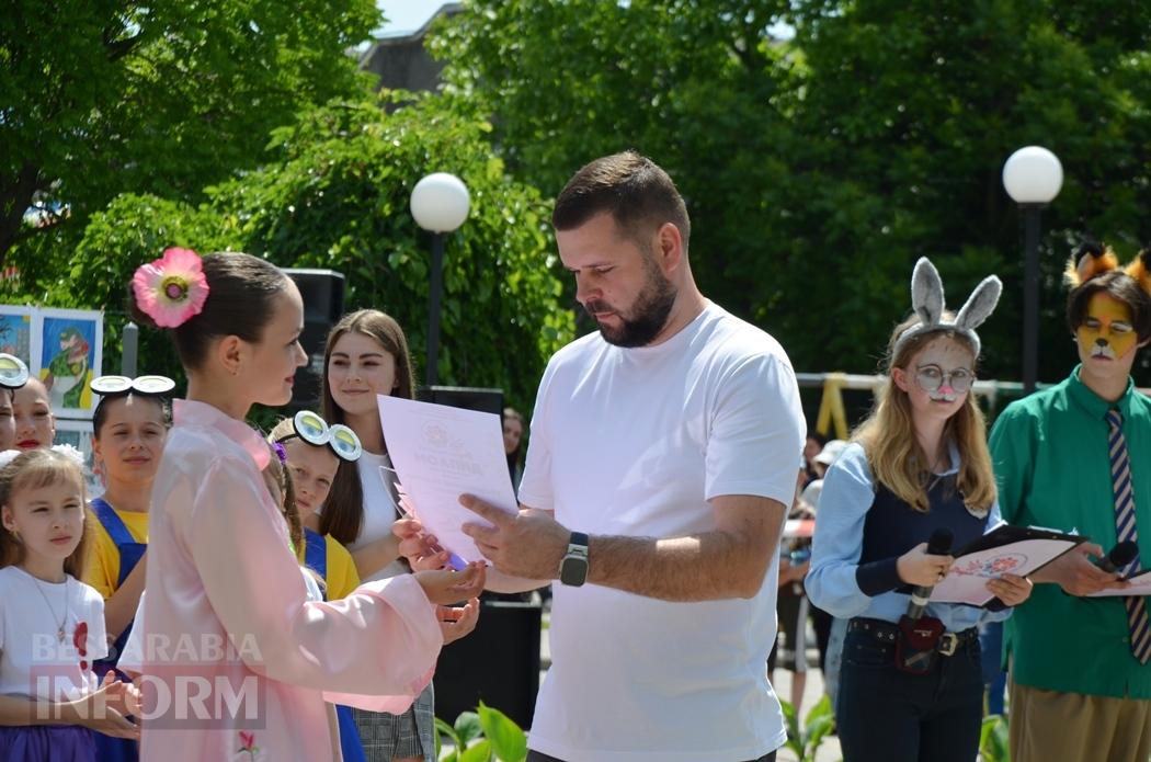 Літо у Кілії розпочалося з яскравого фестивалю талантів та подарунків від "Фонда Добра та Любові"