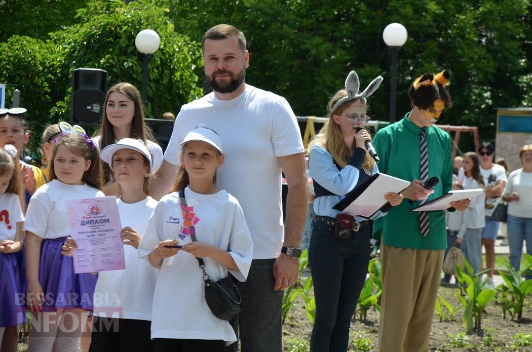Літо у Кілії розпочалося з яскравого фестивалю талантів та подарунків від "Фонда Добра та Любові"