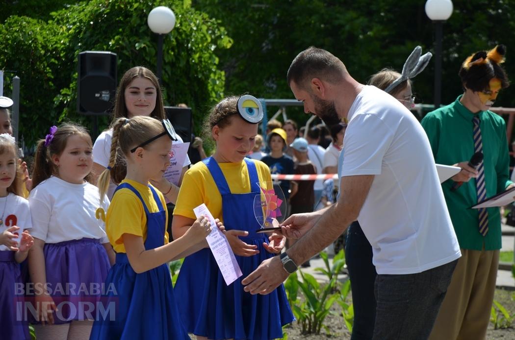 Літо у Кілії розпочалося з яскравого фестивалю талантів та подарунків від "Фонда Добра та Любові"