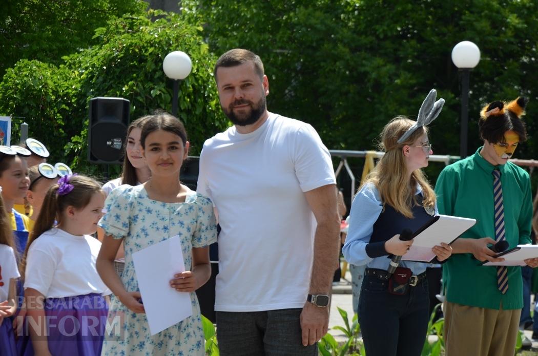 Літо у Кілії розпочалося з яскравого фестивалю талантів та подарунків від "Фонда Добра та Любові"