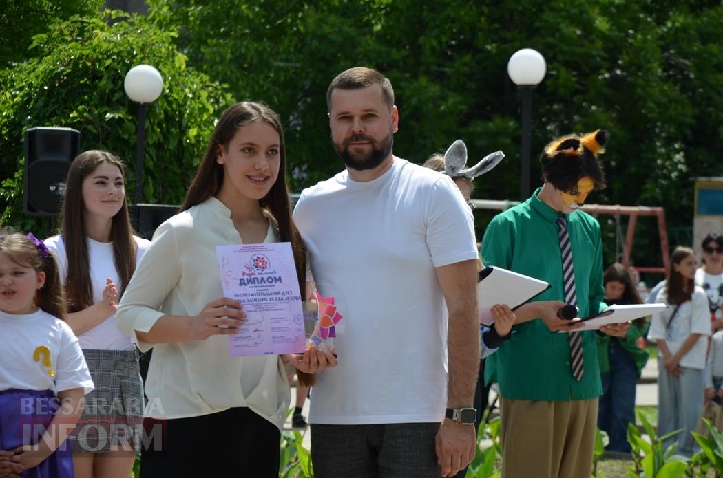 Літо у Кілії розпочалося з яскравого фестивалю талантів та подарунків від "Фонда Добра та Любові"