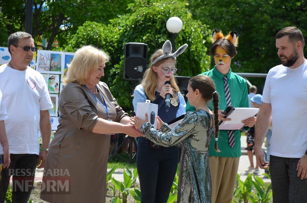 Літо у Кілії розпочалося з яскравого фестивалю талантів та подарунків від "Фонда Добра та Любові"