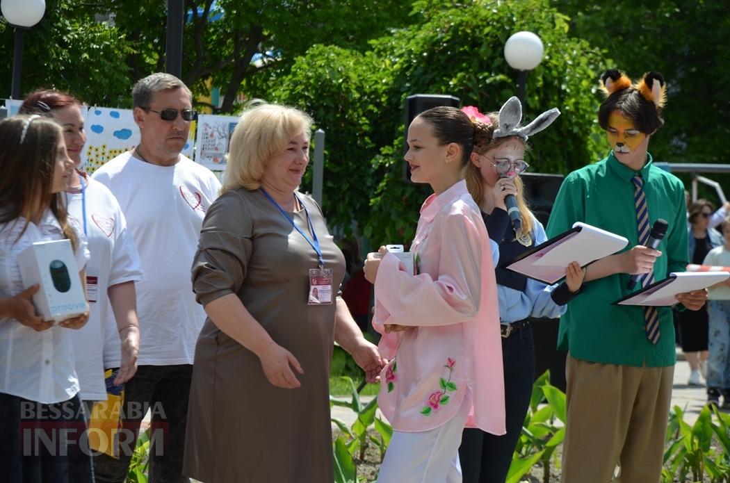 Літо у Кілії розпочалося з яскравого фестивалю талантів та подарунків від "Фонда Добра та Любові"