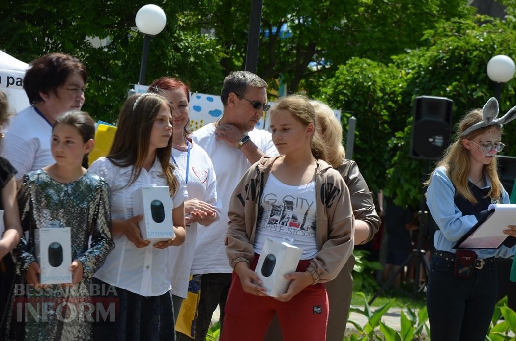 Літо у Кілії розпочалося з яскравого фестивалю талантів та подарунків від "Фонда Добра та Любові"