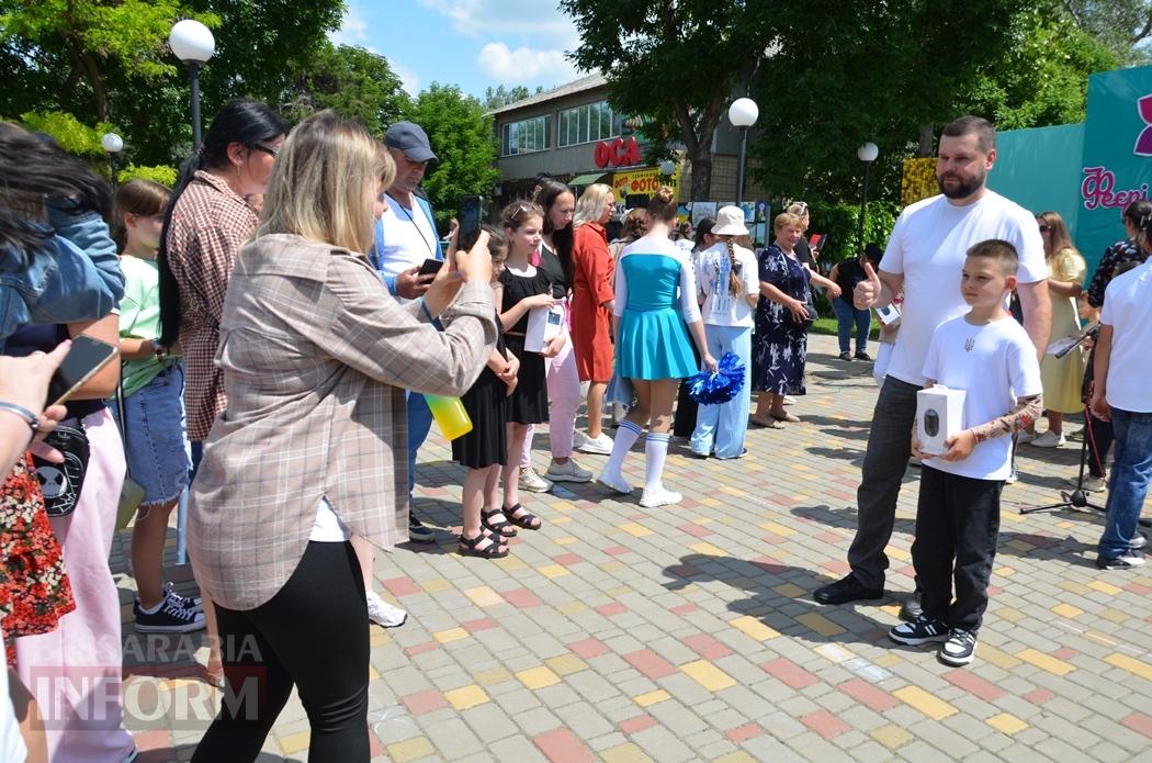 Літо у Кілії розпочалося з яскравого фестивалю талантів та подарунків від "Фонда Добра та Любові"