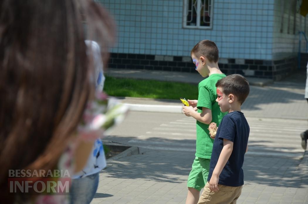 Літо у Кілії розпочалося з яскравого фестивалю талантів та подарунків від "Фонда Добра та Любові"