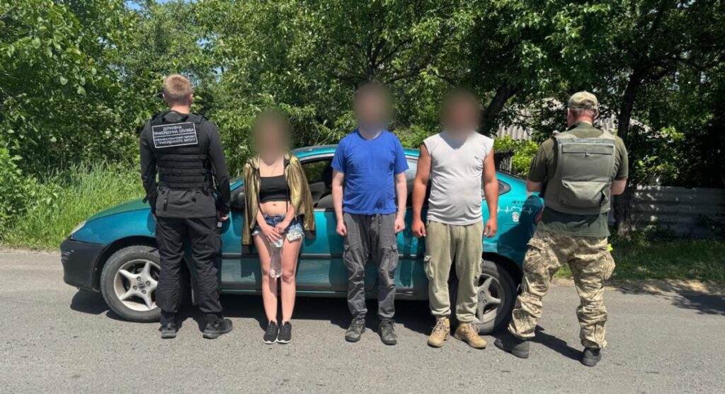 Перевозили клієнтів під виглядом військових: на Одещині викрили чергову схему переправлення ухилянтів