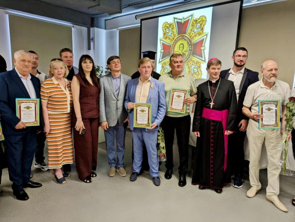 Медиків двох лікарень Бессарабії відзначили грамотами «Ордена Святого Пантелеймона»