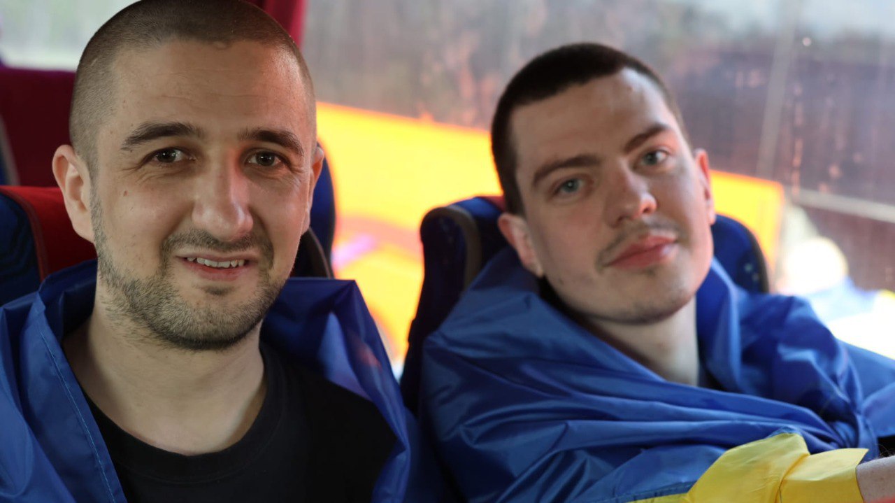 Новий етап обміну: з російського полону до України повернулися важкопоранені та хворі захисники