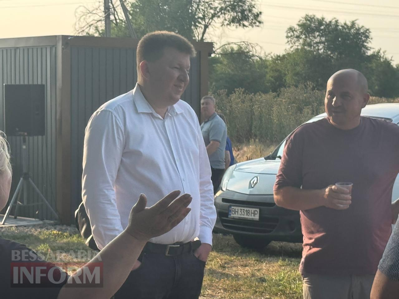 У мікрорайоні Арцизу відкрили бювет — тепер мешканці наполягають на ремонті доріг