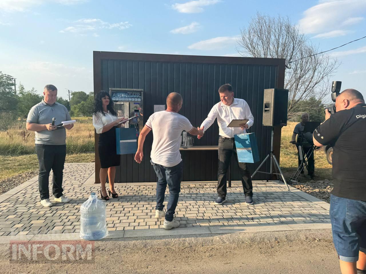 У мікрорайоні Арцизу відкрили бювет — тепер мешканці наполягають на ремонті доріг