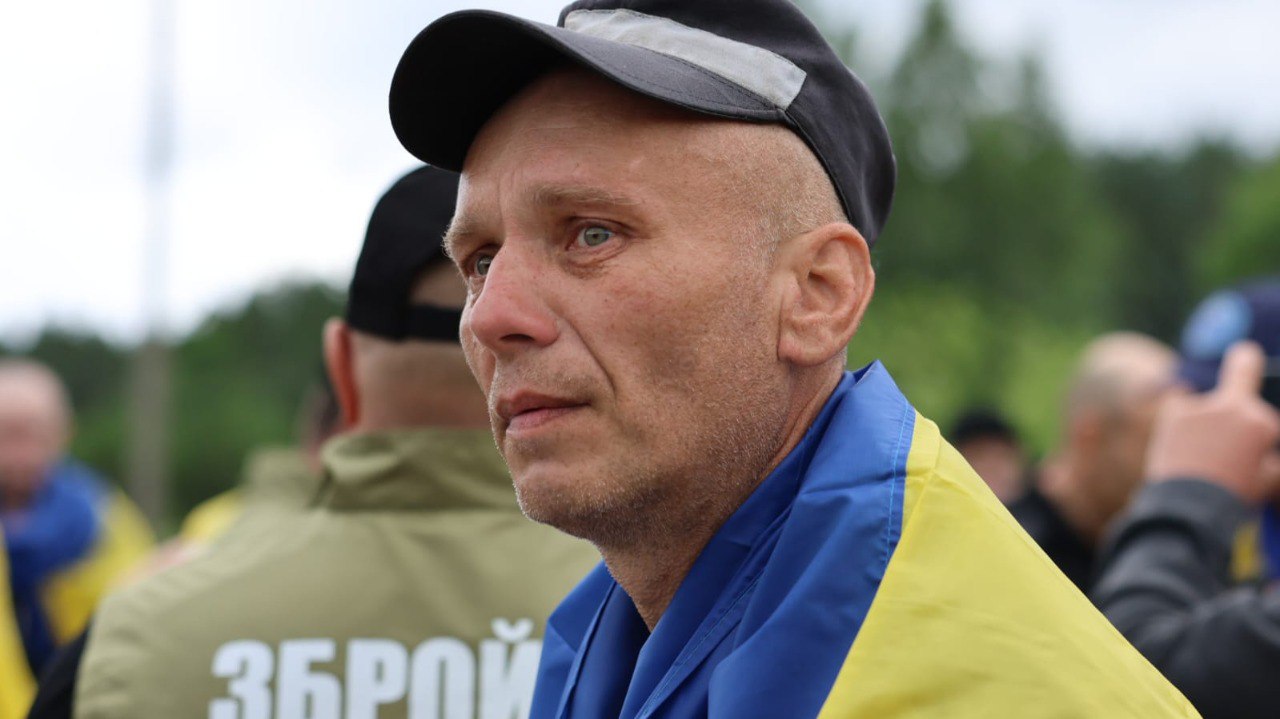 Наші вдома: з російського полону звільнили ще одну групу важкопоранених та тяжкохворих захисників України