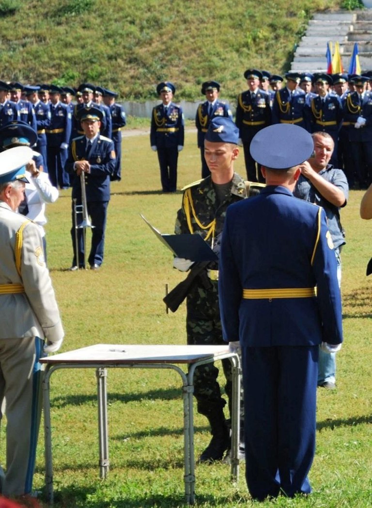 Відбиваючи масовану атаку росіян, загинув пілот F-16 Максим Устименко