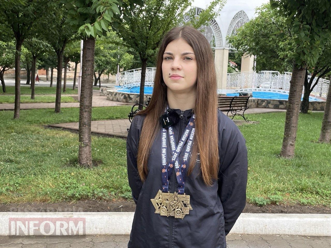 Наша збірна забрала усі кубки: ізмаїльські спортсменки розповіли про чемпіонат Європи з грепплінгу