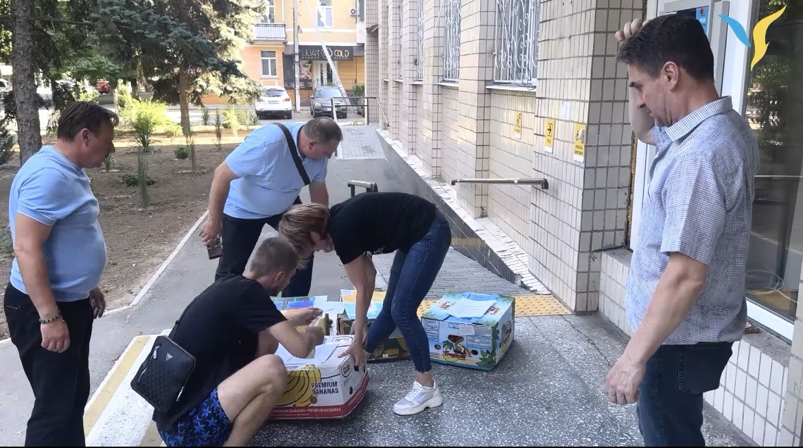 Свіжі овочі для військових: Саф’янівська громада передала на фронт дві тонни овочевої продукції