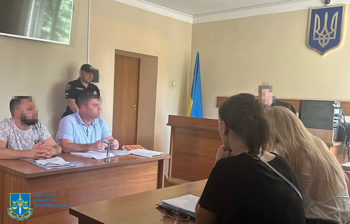 На Одещині затримали помічника судді, який за хабар пропонував закрити адміністративне провадження