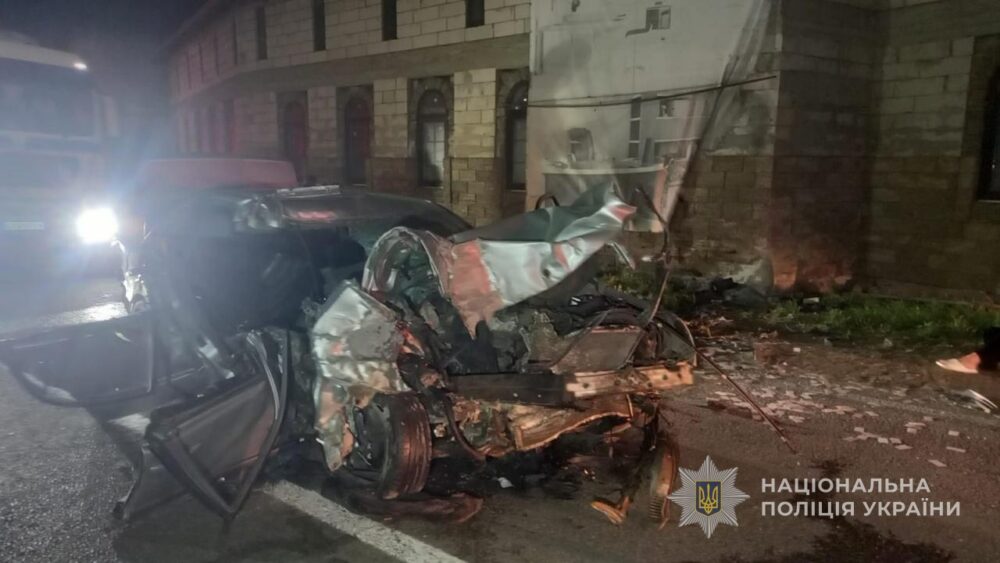 Врізався у будинок і вбив пасажира: як суд покарав п’яного водія у Татарбунарах