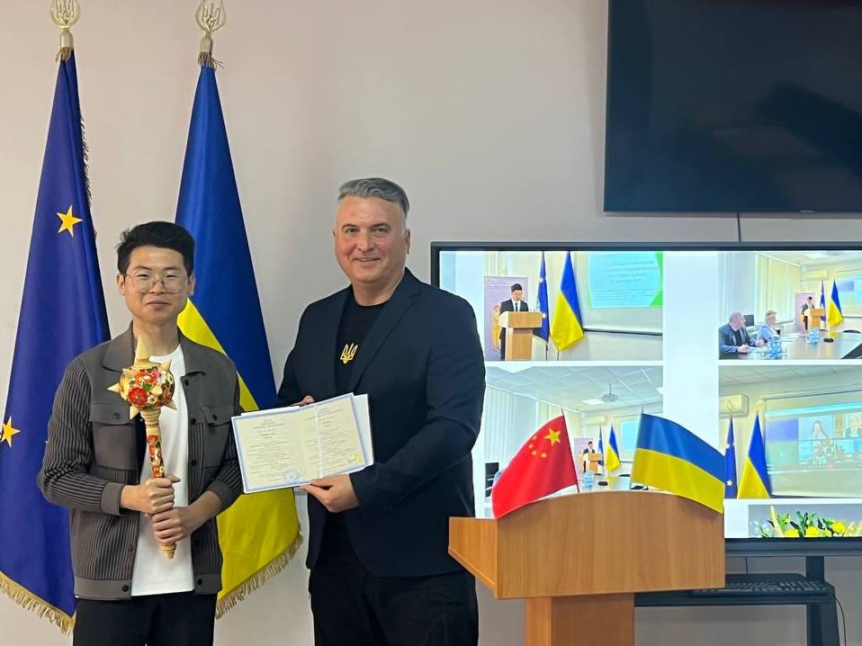 На Ізмаїльщині вперше доктором філософії став громадянин Китаю