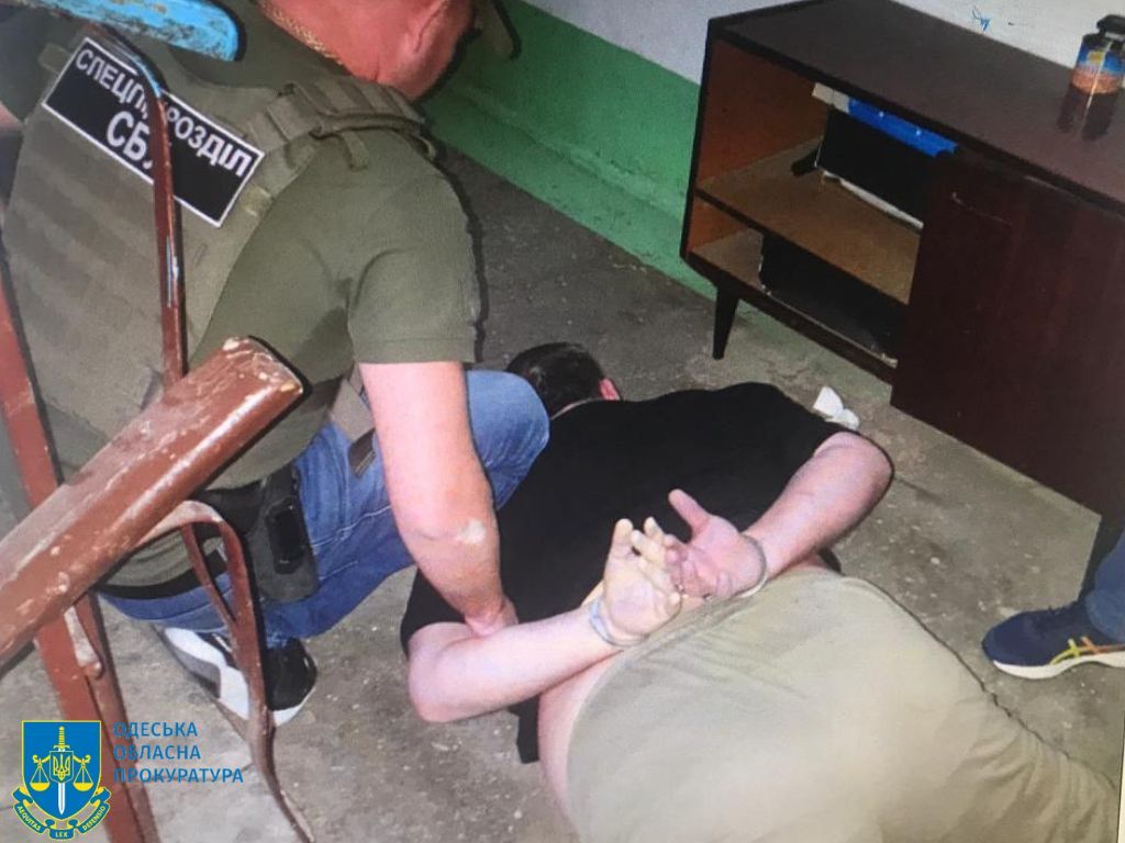 В Одесі винесли вирок групі наркоторговців, які збували речовину у громадських місцях