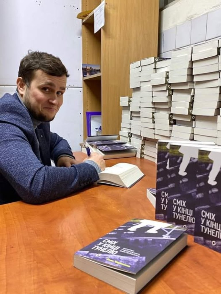 "Може, піти колоти ботокс?": молодий анестезіолог з Арцизу шокував відвертістю про українську медицину