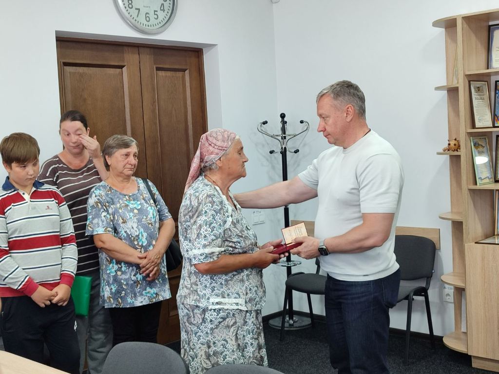 Родинам полеглих Героїв Кілійської громади передали посмертні нагороди