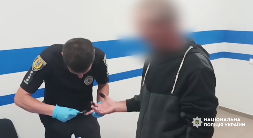 Житель Білгород-Дністровського району під час застілля вбив товариша