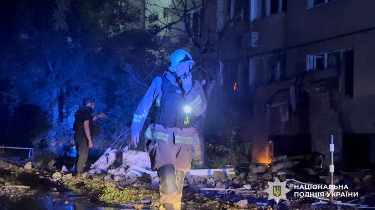 Вночі ворог знов атакував Одесу: постраждало п’ятеро людей, серед них діти