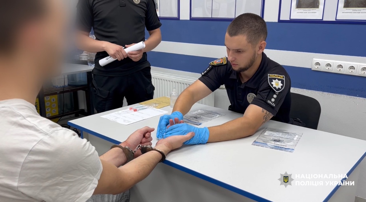 В Ізмаїлі затримали молодика, який хотів підпалити військкомат