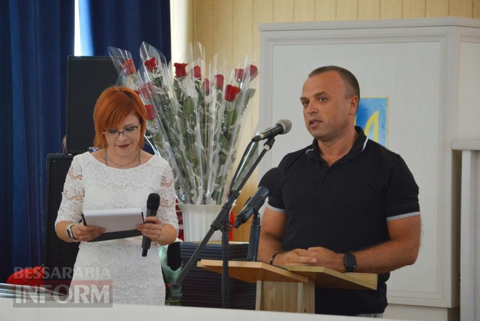 «Герої в бахілах і масках»: в Аккермані привітали медиків з професійним святом