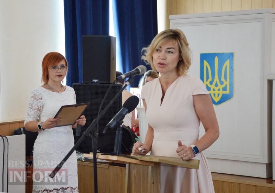 «Герої в бахілах і масках»: в Аккермані привітали медиків з професійним святом