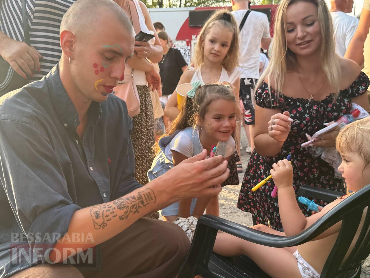 Шапіто в умовах війни: "БІ" побувала за лаштунками цирку, який гастролює Бессарабією