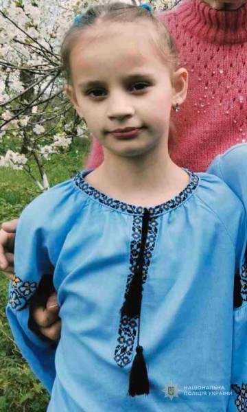 У Білгород-Дністровському районі дівчинка на пляжі відійшла від батьків та зникла. Оновлено