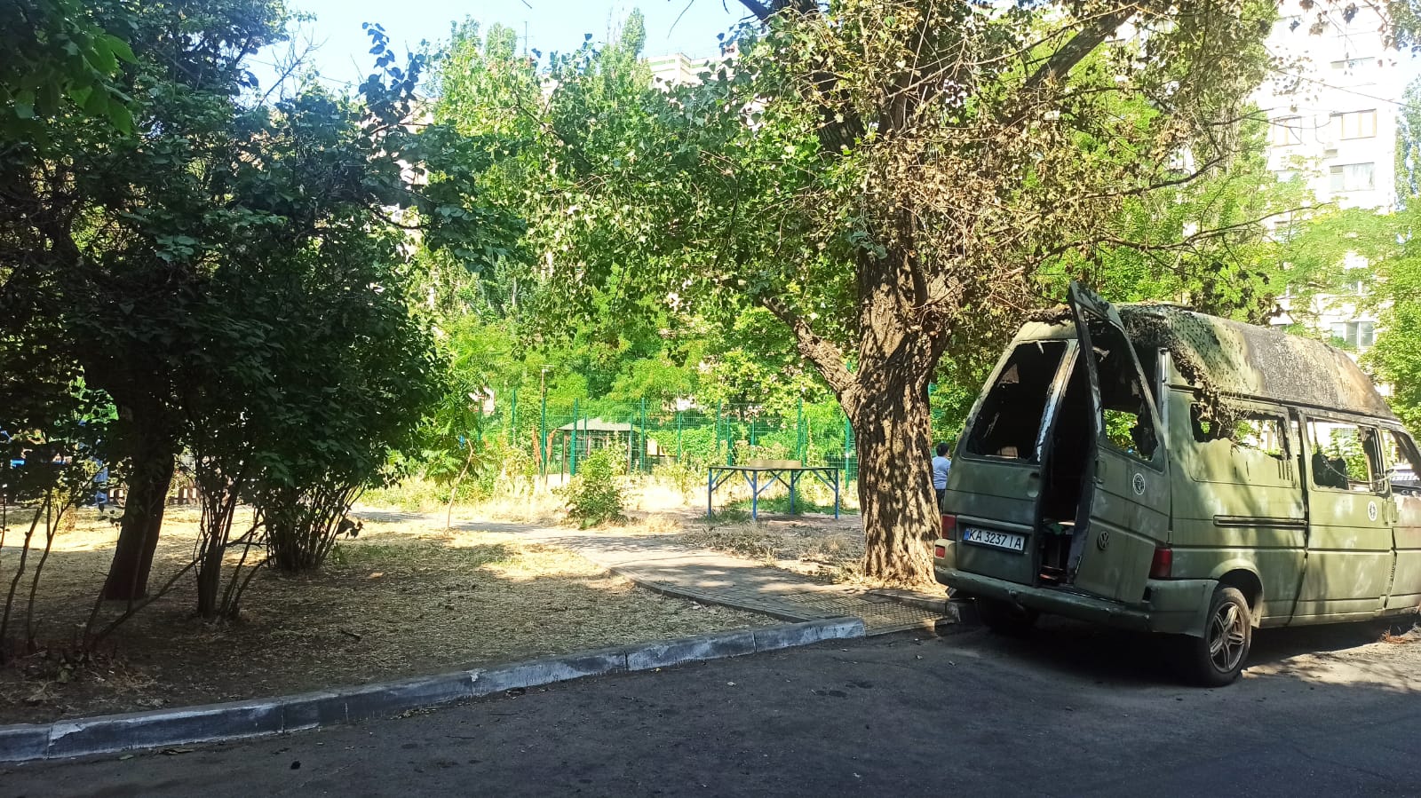 Ганебний вчинок: на Одещині спалили евакуаційну автівку бойової медикині
