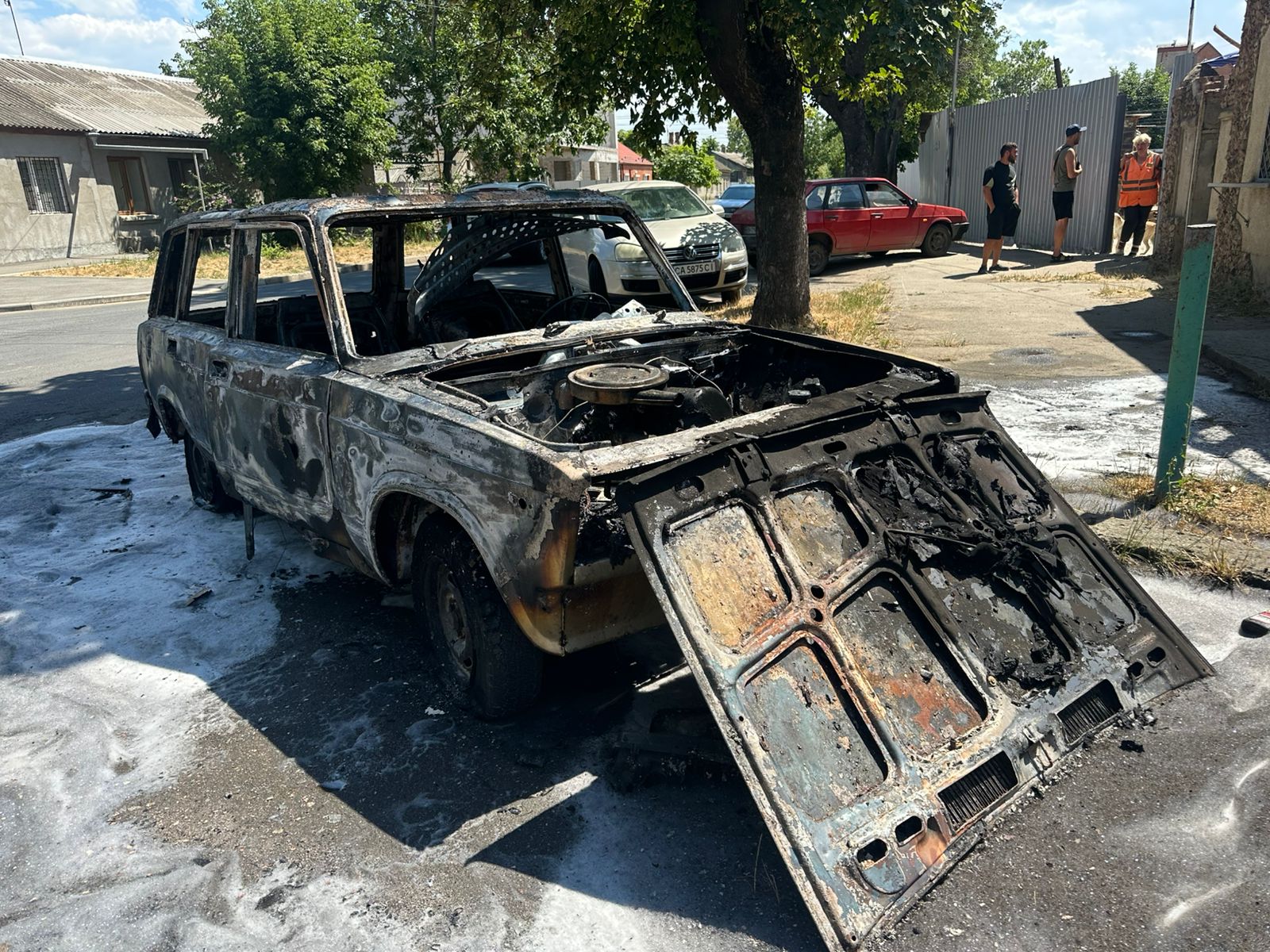 В Ізмаїлі вщент вигорів легковик