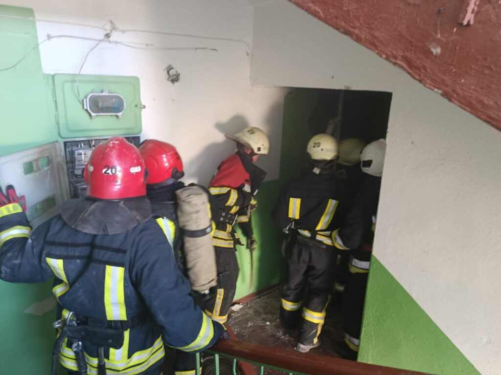 Стали відомі причина та наслідки пожежі, яка сталася сьогодні зранку у багатоповерхівці Ізмаїла