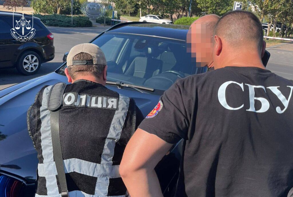 "Заробили" понад вісім мільйонів гривень на закупівлі навантажувачів: керівництво порту на Одещині підозрюють у розтраті