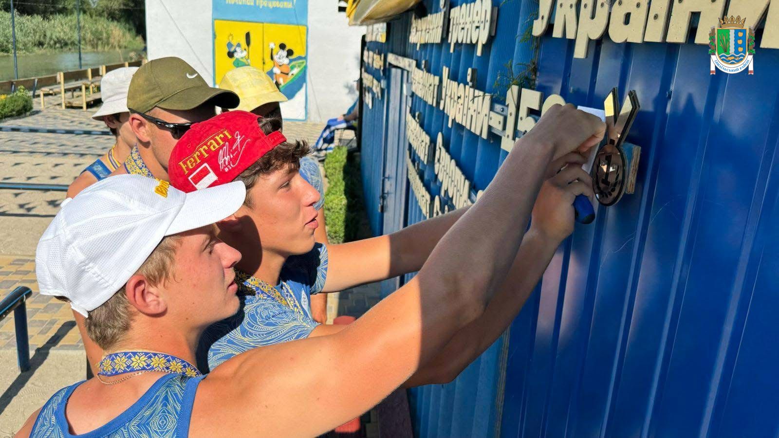 У Вилківській громаді нагородили чемпіонів України з веслування на байдарках і каное