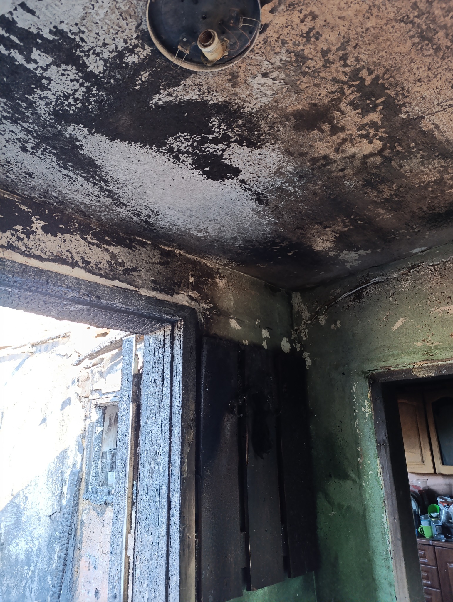 В Кілії родина залишилася без даху над головою через пожежу