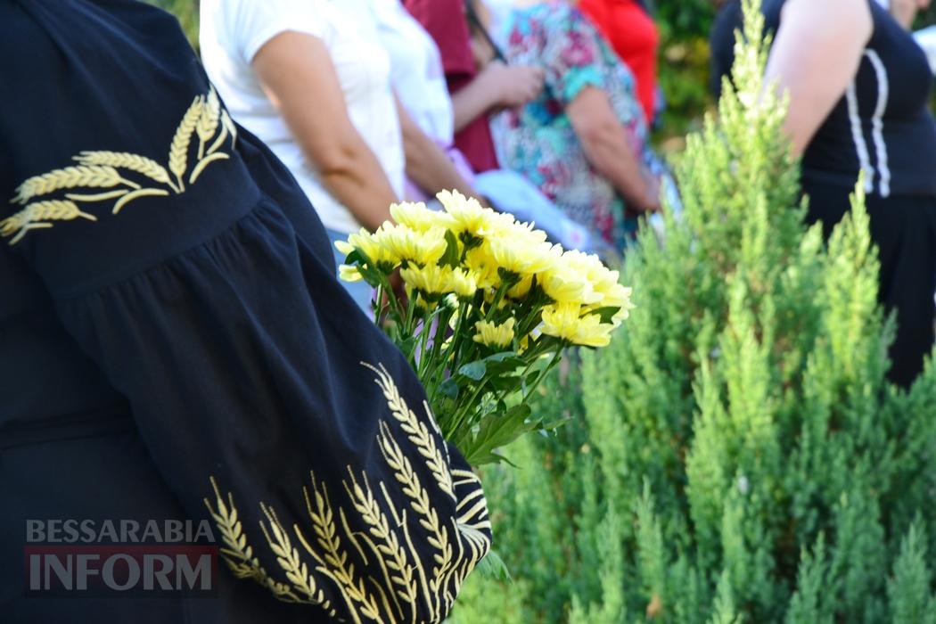 В Кілійській гімназії поповнилася Алея Героїв: урочистість не залишила байдужих