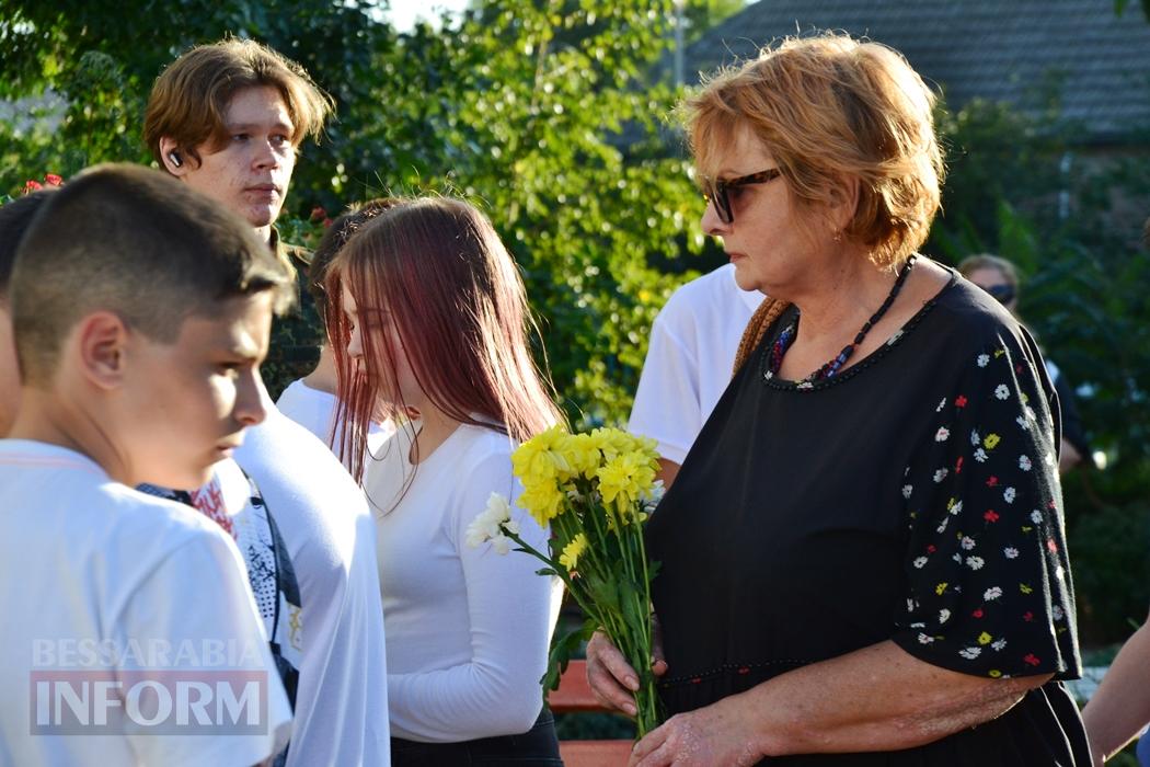В Кілійській гімназії поповнилася Алея Героїв: урочистість не залишила байдужих