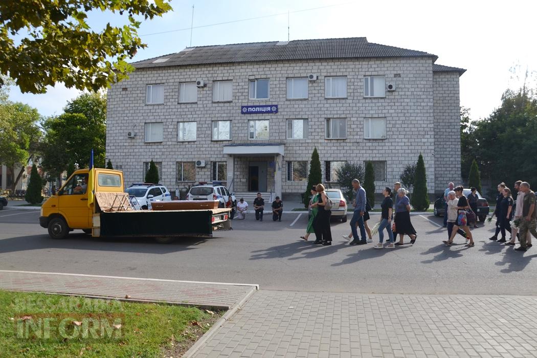 "Чекали додому зі дня на день": Кілія прощається з померлим на фронті екс-поліцейським Юрієм Гордієнко